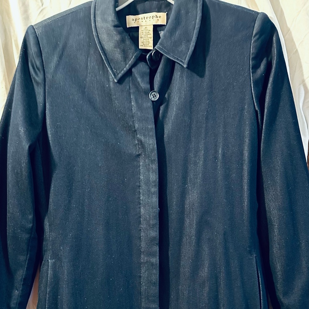 Apostrophe Black Trench Coat - Sleek Minimal Design